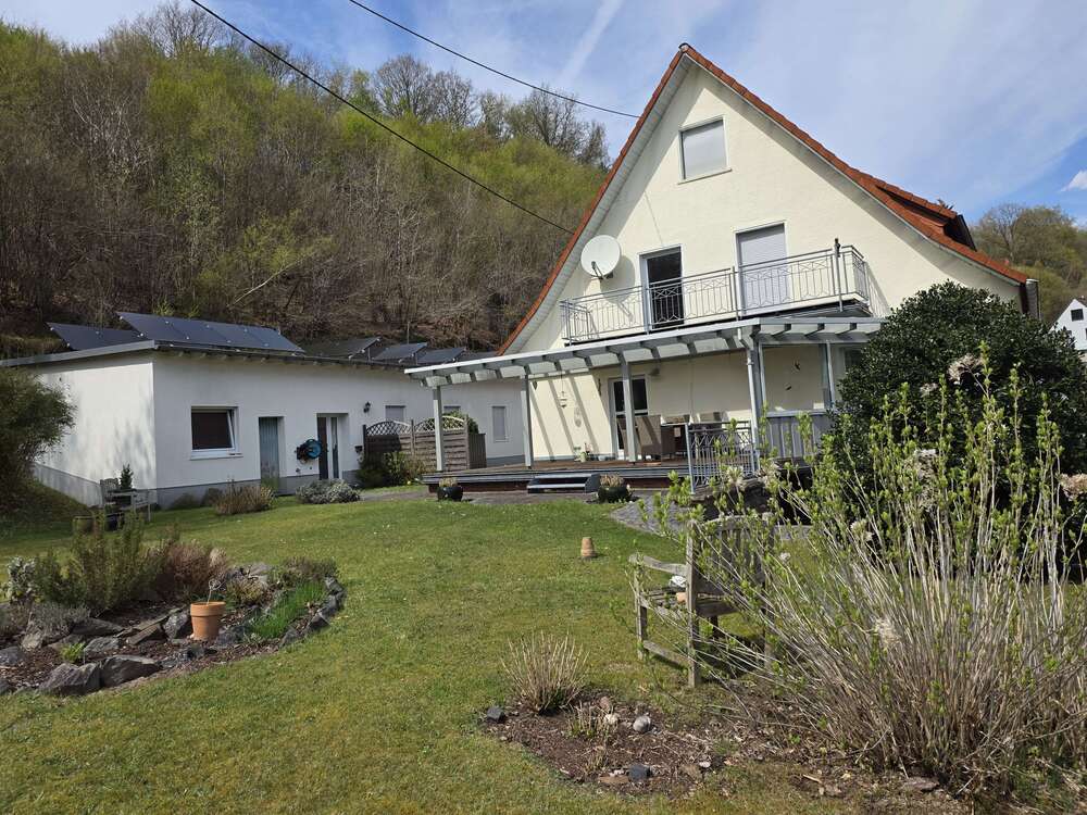 Thumbnail-Haus zum Kaufen in Freudenberg 589.000,00 € 443 m²