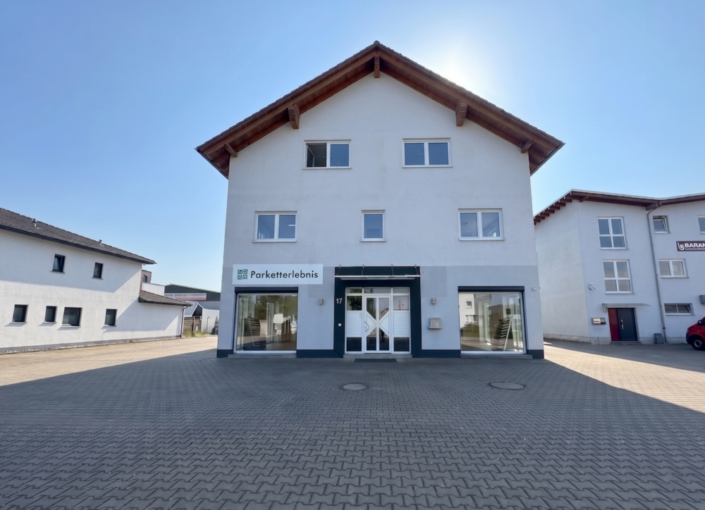 Thumbnail-Wohnung zum Mieten in Lich 3.650,00 € 450 m²
