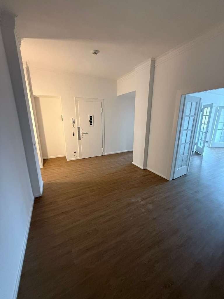 Thumbnail-Wohnung zum Mieten in Düsseldorf 1.900,00 € 99.45 m²