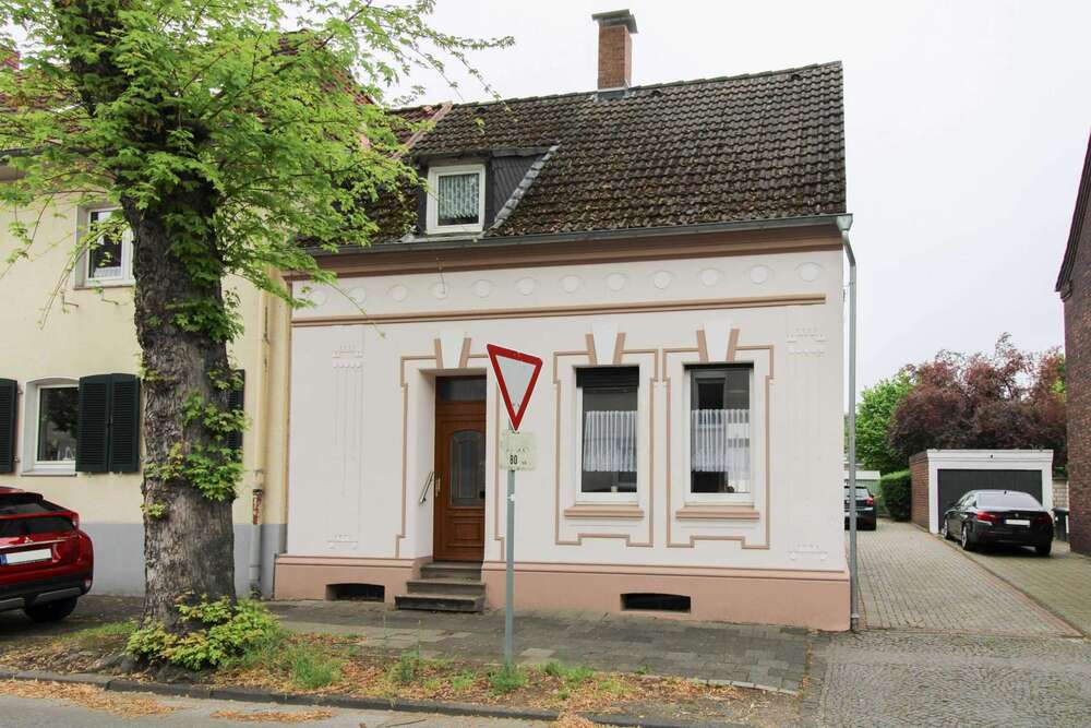 Thumbnail-Haus zum Kaufen in Duisburg 349.800,00 € 136.47 m²