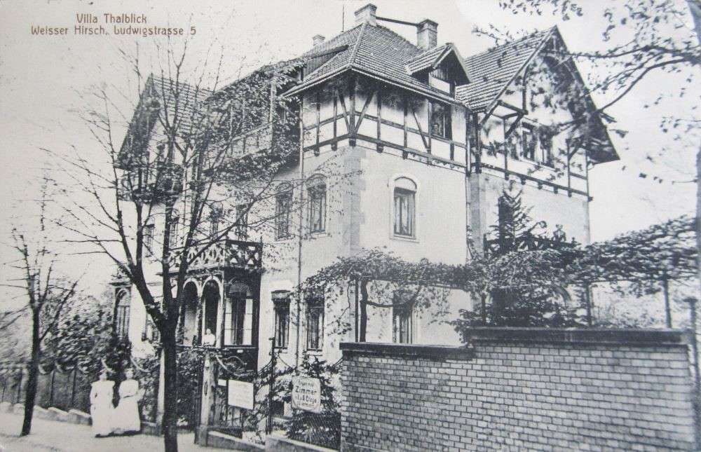 Thumbnail-Haus zum Kaufen in Dresden 2.750.000,00 € 748.76 m²