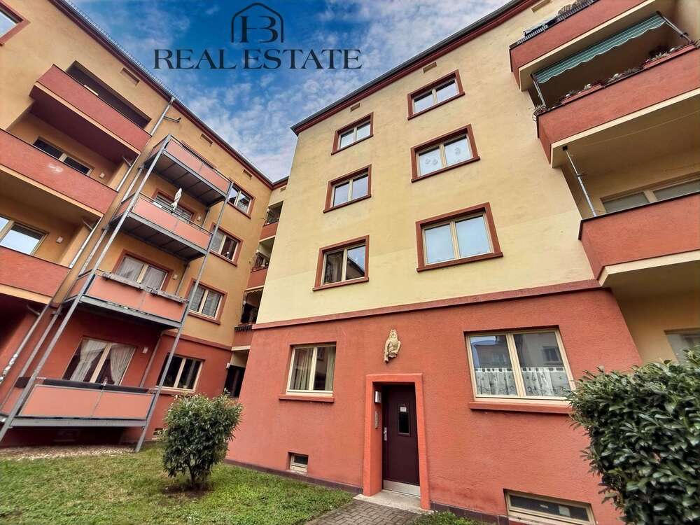 Thumbnail-Wohnung zum Kaufen in Magdeburg 90.000,00 € 55.54 m²