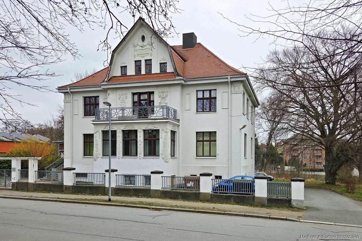 Thumbnail-Haus zum Kaufen in Löbau 400.000,00 € 507 m²