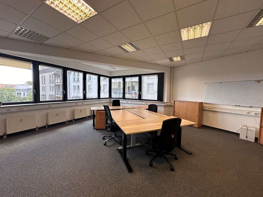 Thumbnail-Büro in Leipzig 4.600,00 € 344 m²