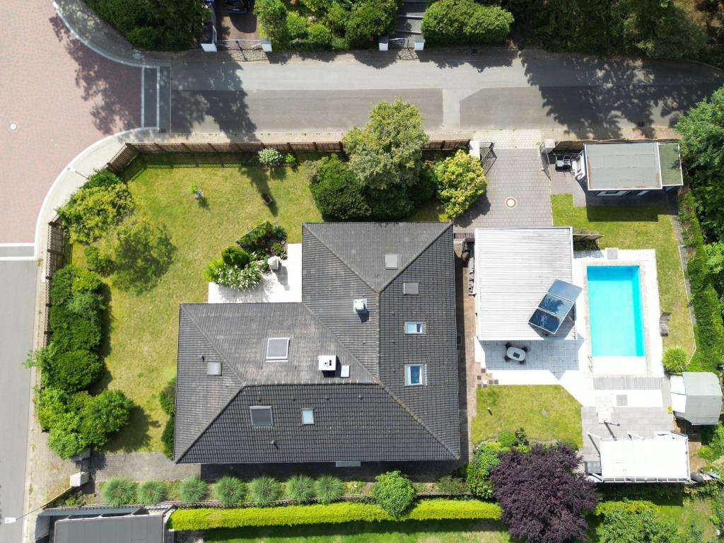 Thumbnail-Haus zum Kaufen in Seevetal 599.000,00 € 159 m²