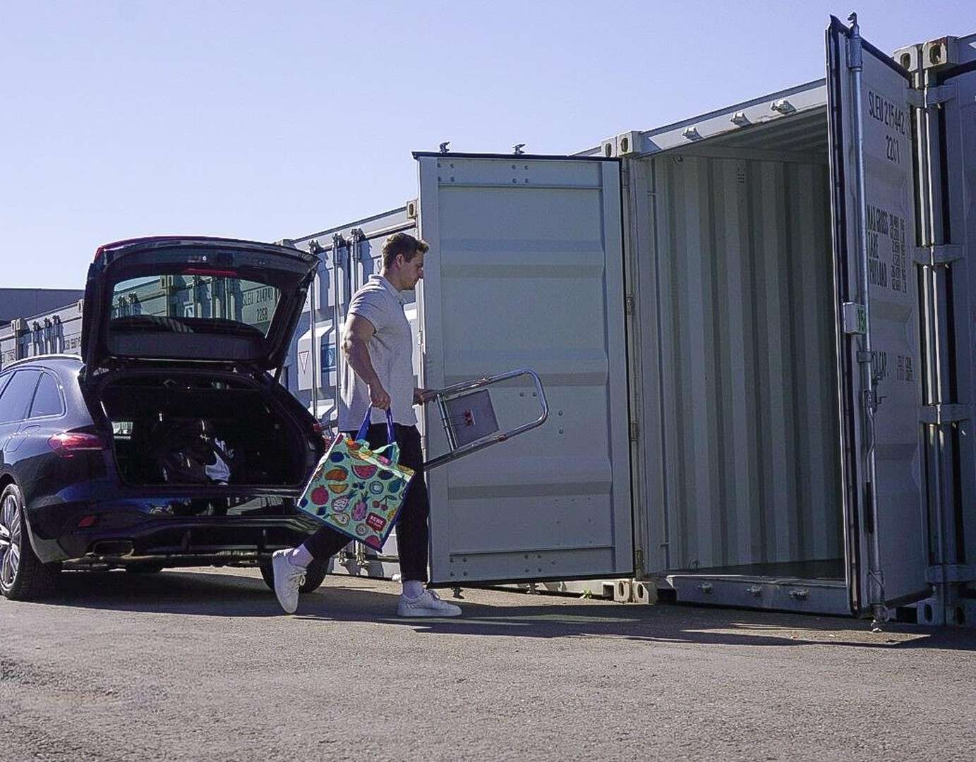 Thumbnail-Halle in Köln 179,00 € 15 m²