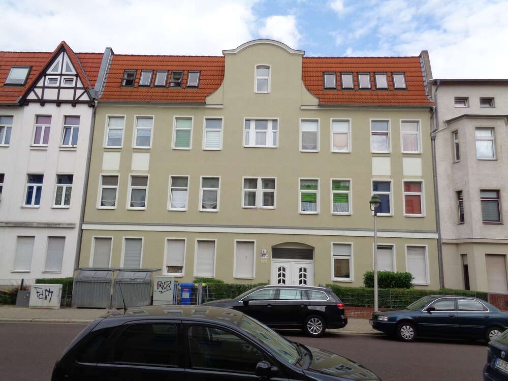 Thumbnail-Wohnung zum Mieten in Magdeburg 340,00 € 43 m²