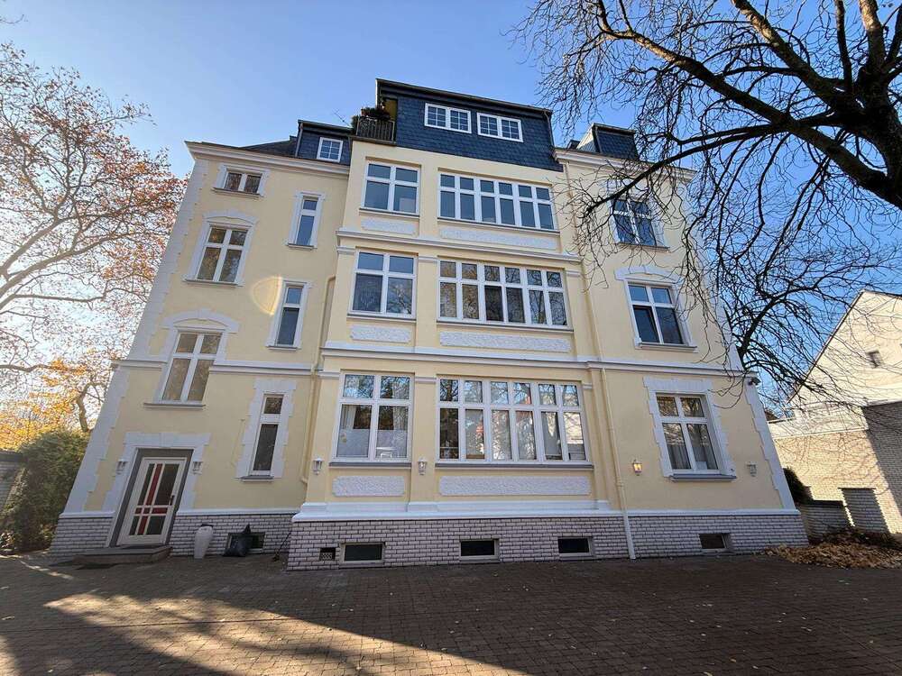 Thumbnail-Wohnung zum Kaufen in Duisburg 595.000,00 € 220 m²