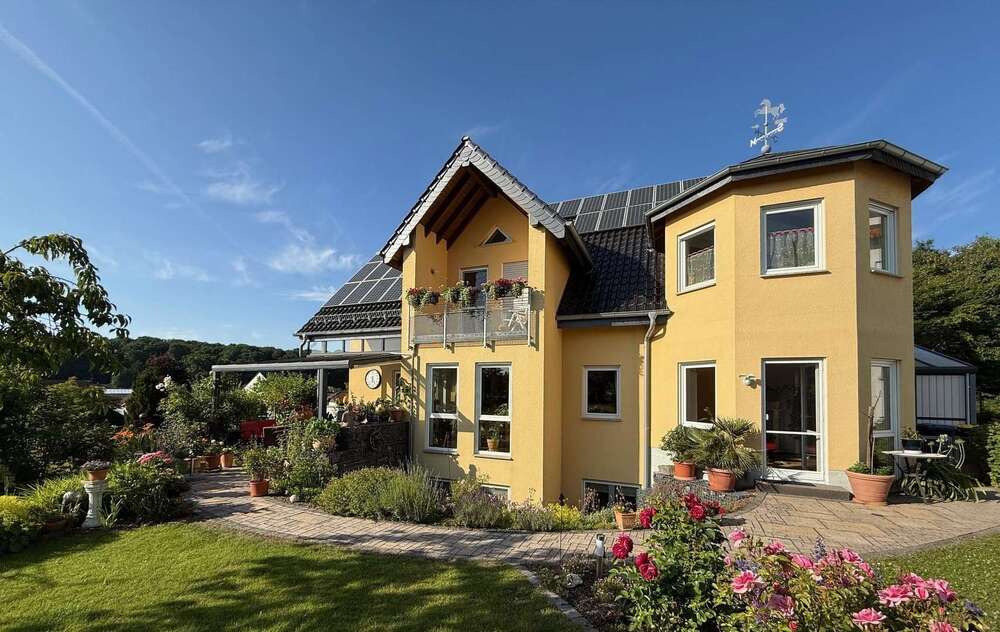 Thumbnail-Haus zum Kaufen in Künzell-Engelhelms 995.000,00 € 322 m²