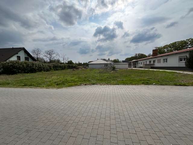 Thumbnail-Grundstück zu verkaufen in Beeskow 59.990,00 € 549 m²