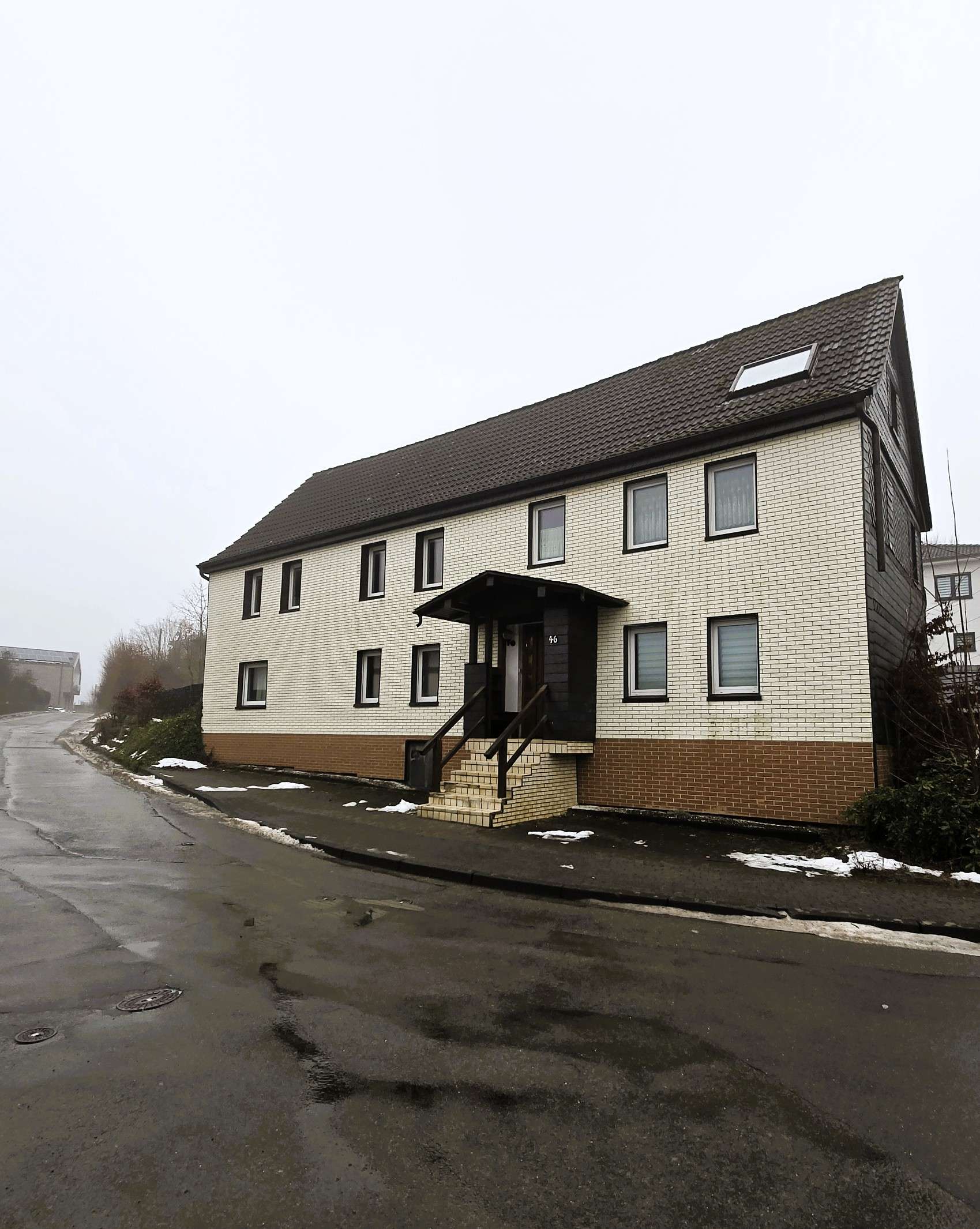 Thumbnail-Haus zum Kaufen in Gummersbach 229.000,00 € 200 m²