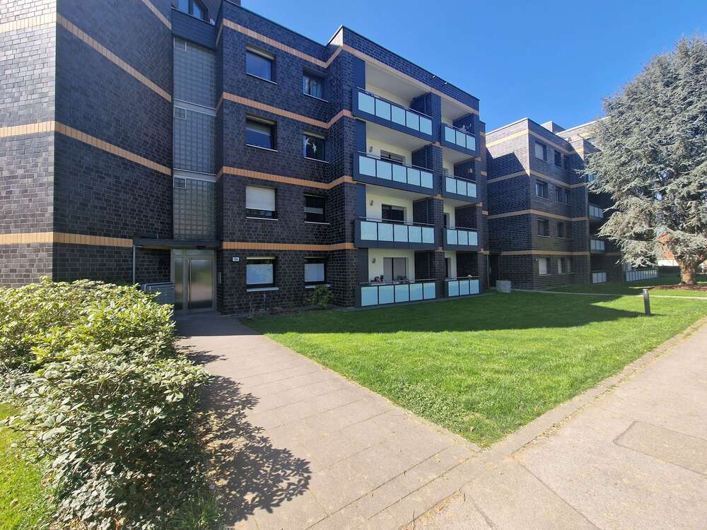 Thumbnail-Wohnung zum Kaufen in Neuss 175.000,00 € 66 m²