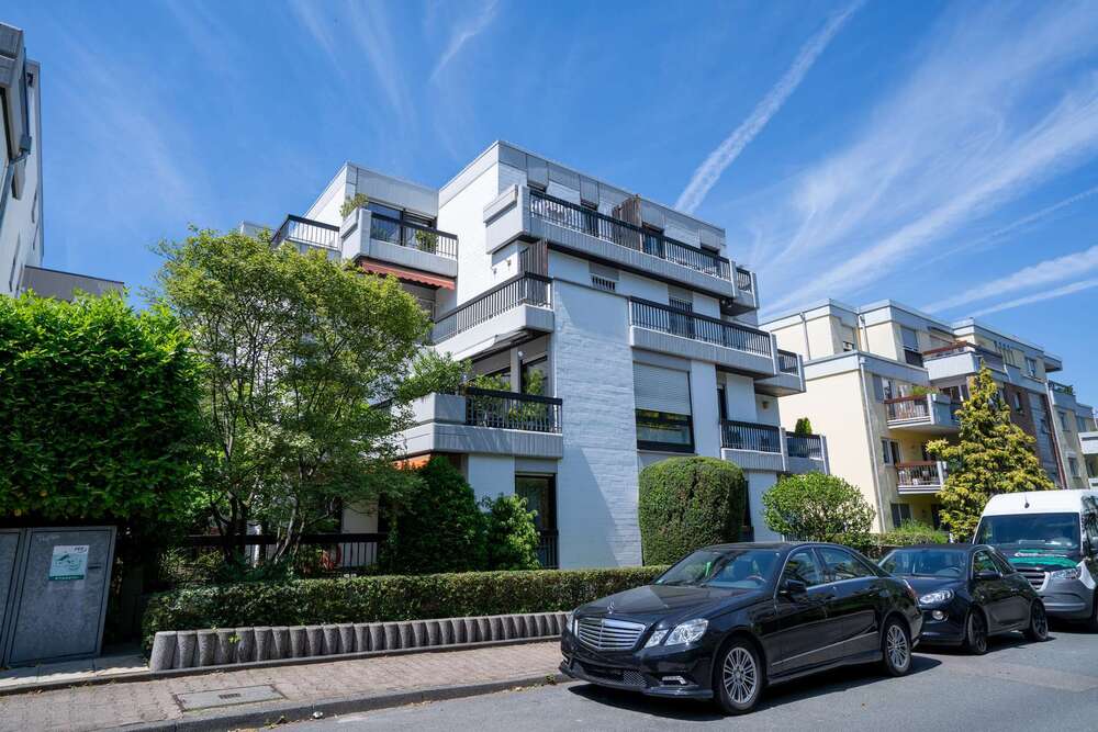 Thumbnail-Wohnung zum Mieten in Frankfurt am Main 2.700,00 € 148 m²