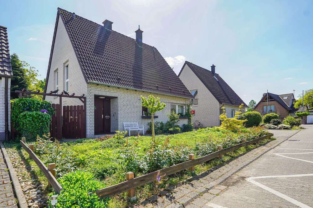 Thumbnail-Haus zum Kaufen in Düsseldorf 675.000,00 € 129 m²
