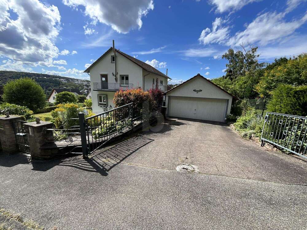 Thumbnail-Haus zum Kaufen in Neuenbürg 820.000,00 € 246 m²