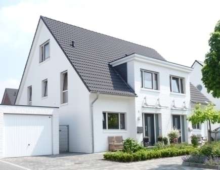 Thumbnail-Haus zum Kaufen in Düsseldorf - Lohausen 779.950,00 € 121 m²
