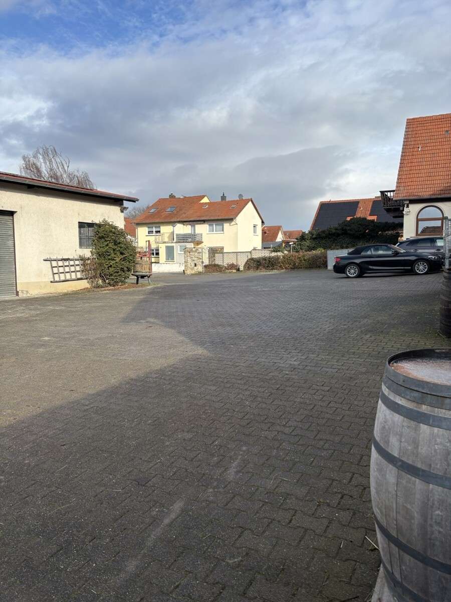 Thumbnail-Halle in Framersheim 1.338,00 € 223 m²