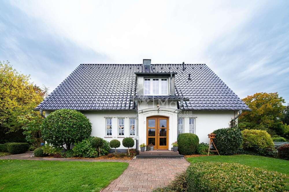 Thumbnail-Haus zum Kaufen in Meinerzhagen 599.000,00 € 215 m²