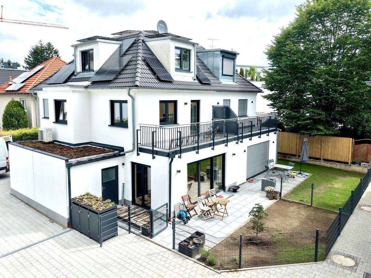 Thumbnail-Haus zum Mieten in München 3.900,00 € 170 m²