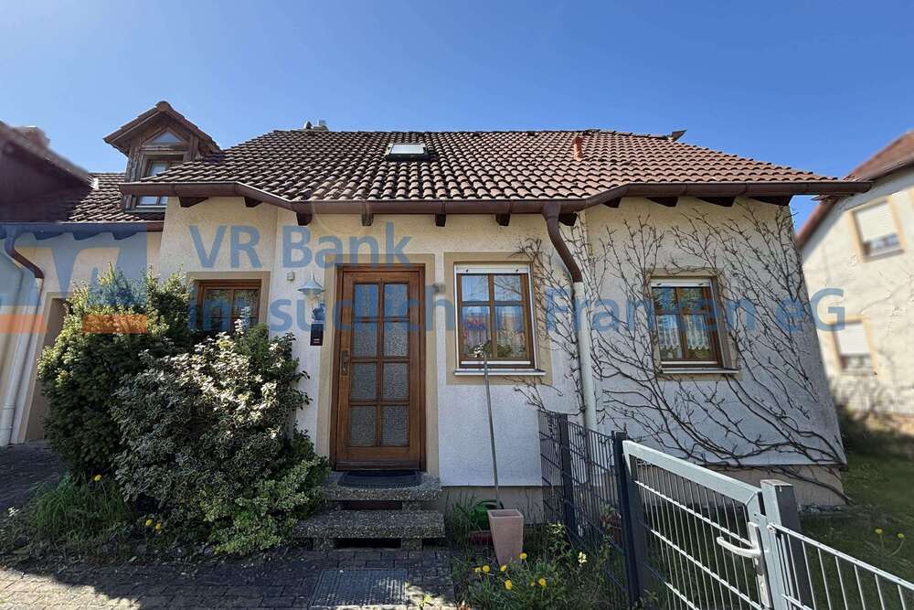 Thumbnail-Haus zum Kaufen in Wassertrüdingen 225.000,00 € 107 m²