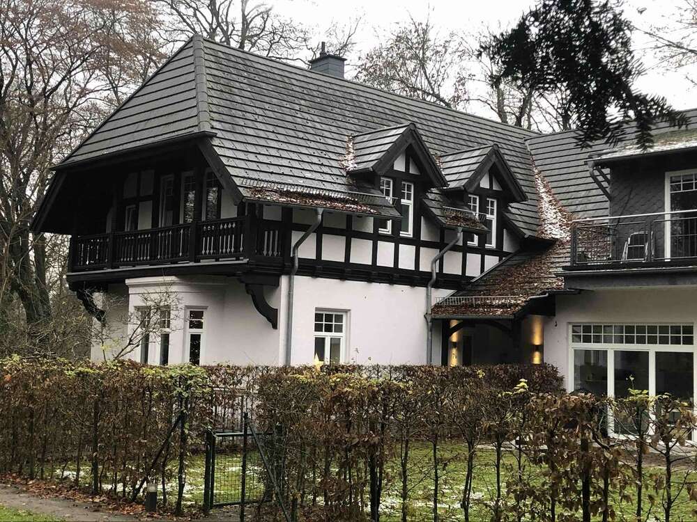 Thumbnail-Haus zum Mieten in Bremen St. Magnus 2.620,00 € 215 m²