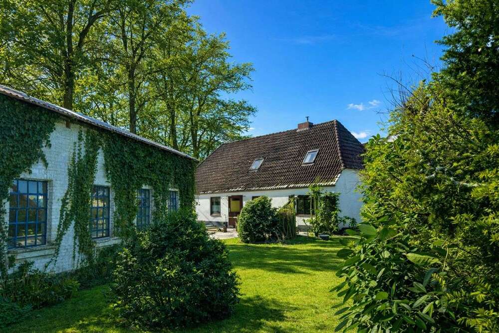 Thumbnail-Haus zum Kaufen in Hennstedt 135.000,00 € 149 m²