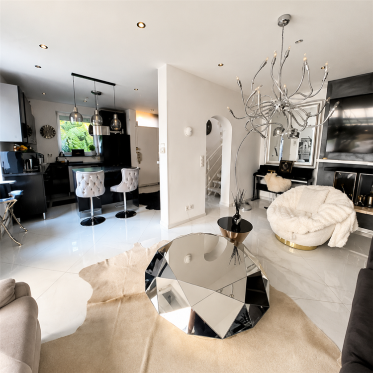 Thumbnail-Haus zum Kaufen in Düsseldorf 499.000,00 € 120 m²