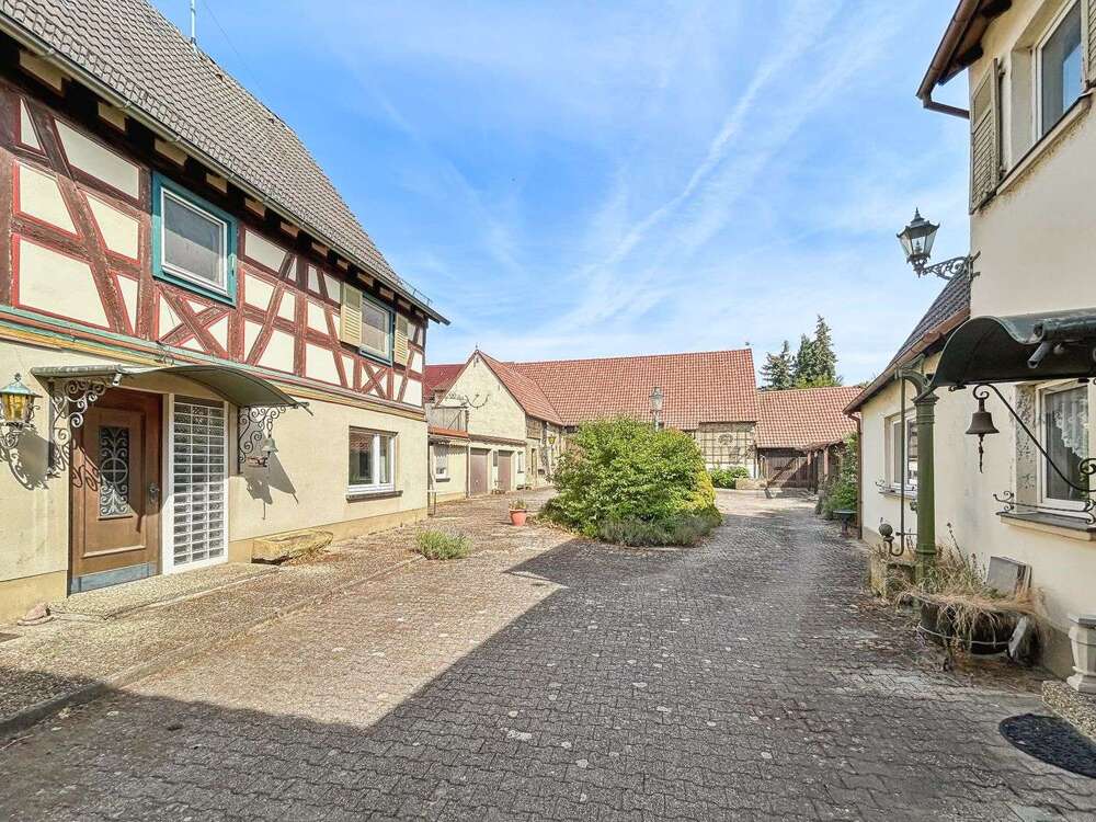 Thumbnail-Haus zum Kaufen in Böhl-Iggelheim 719.000,00 € 195 m²