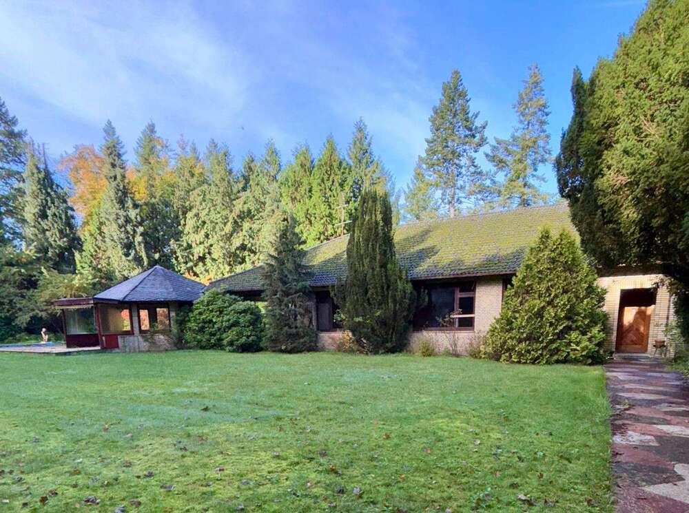 Thumbnail-Haus zum Kaufen in Büchen 699.000,00 € 345 m²