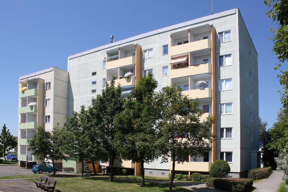 Thumbnail-Wohnung zum Mieten in Werdau 200,00 € 33.37 m²