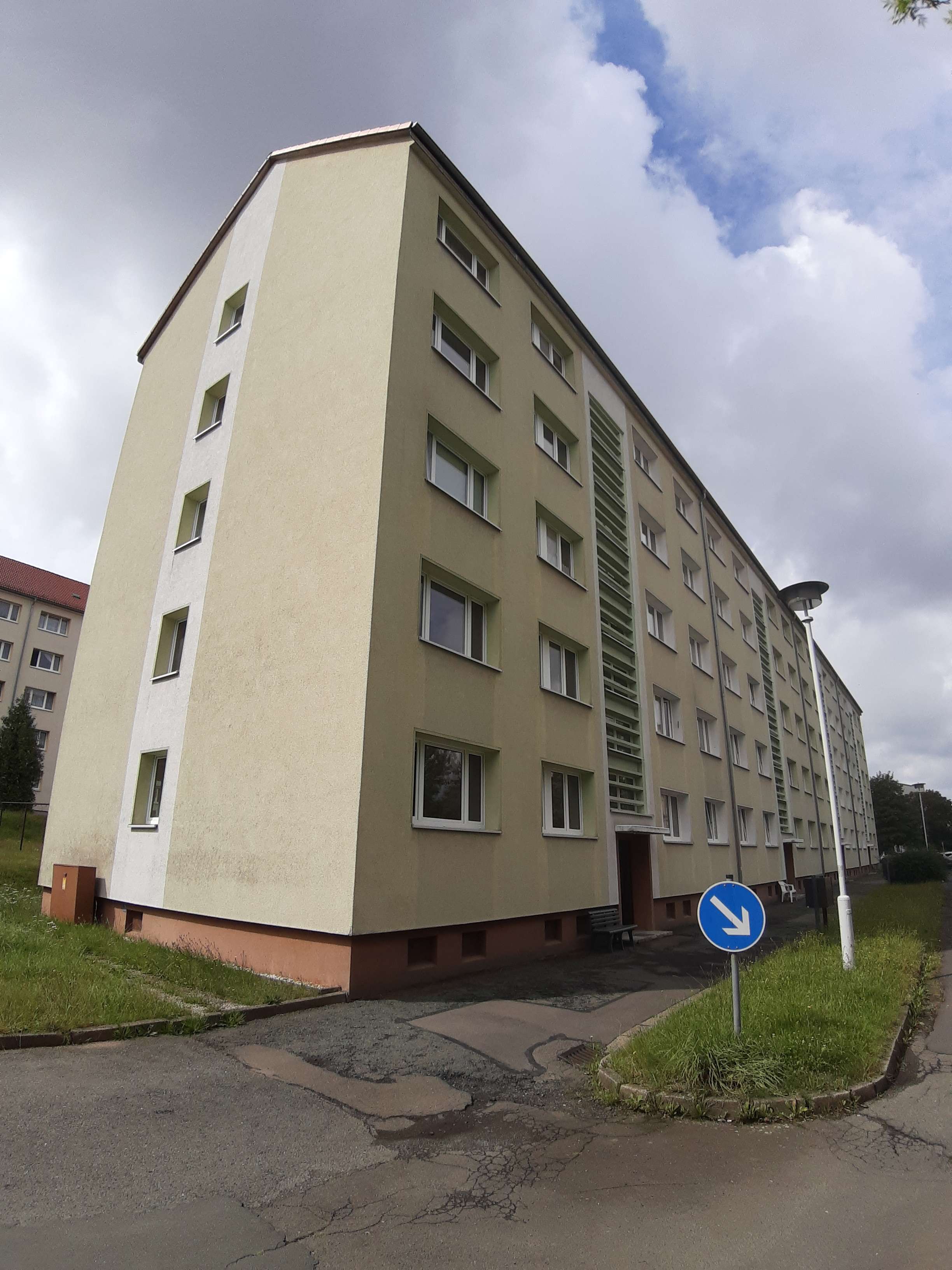Thumbnail-Wohnung zum Mieten in Werdau 267,00 € 47.64 m²