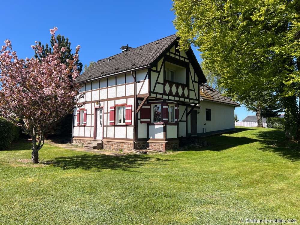 Thumbnail-Haus zum Kaufen in Schleiden Bronsfeld 195.000,00 € 115 m²