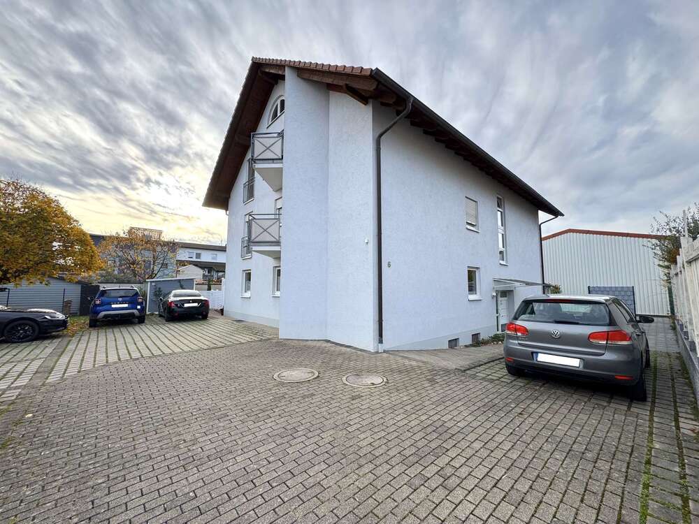 Thumbnail-Wohnung zum Kaufen in Eschbach 198.000,00 € 57 m²