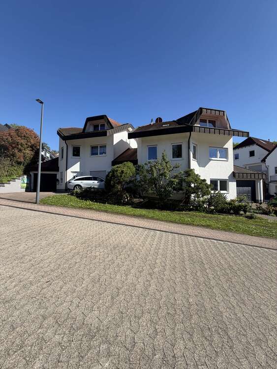 Thumbnail-Haus zum Kaufen in Bergisch Gladbach 990.000,00 € 342 m²