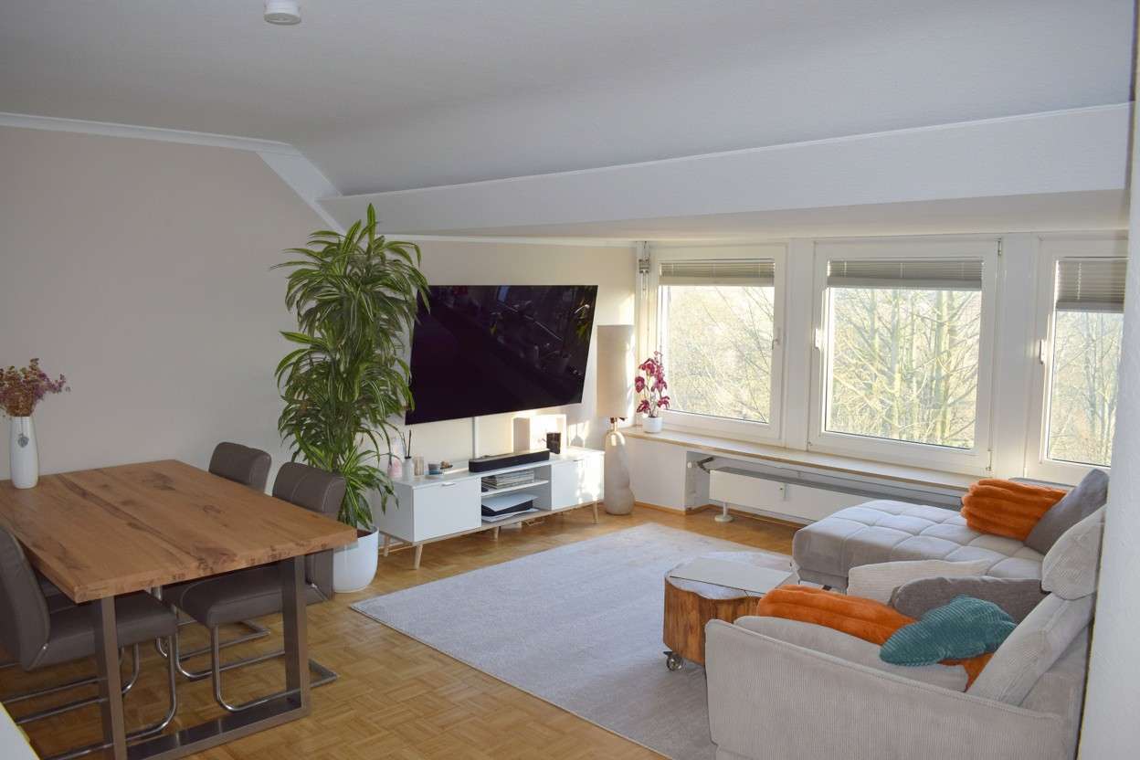 Thumbnail-Wohnung zum Mieten in Essen Holsterhausen 820,00 € 87.36 m²