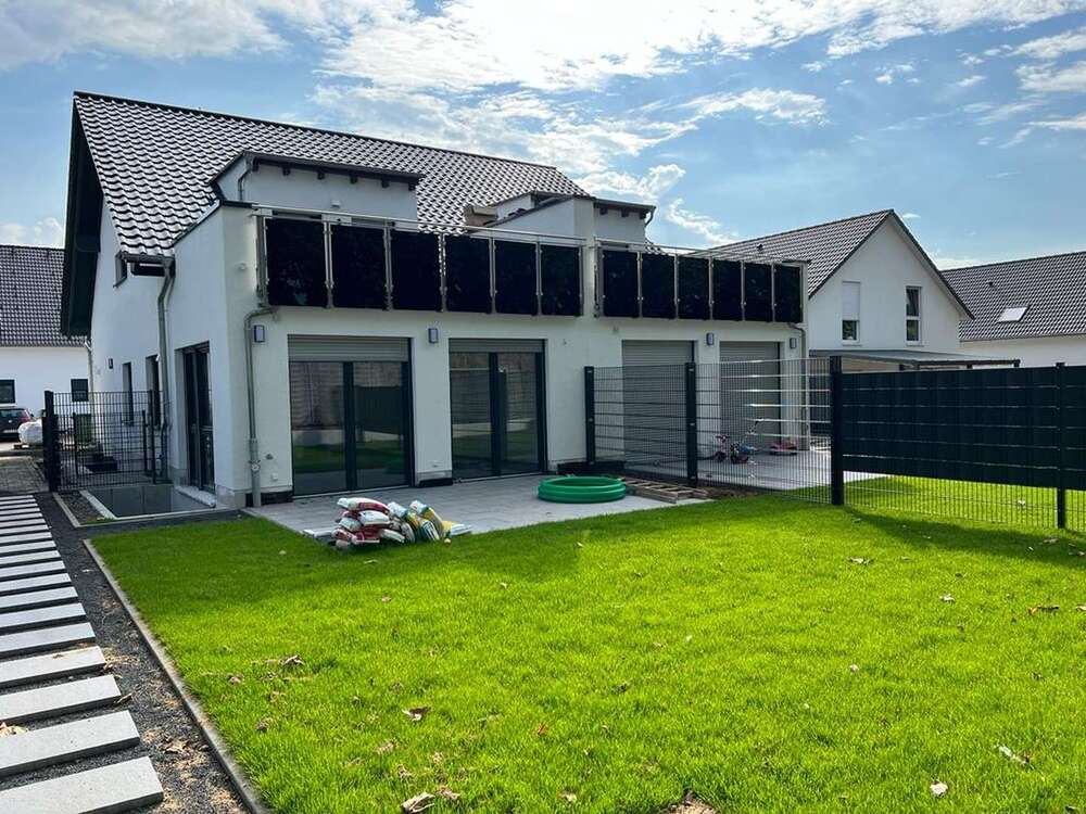 Thumbnail-Haus zum Mieten in Neuberg 2.600,00 € 230 m²