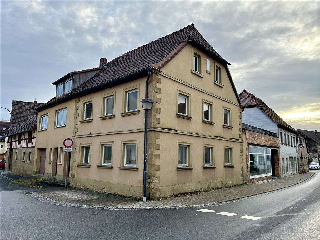 Thumbnail-Haus zum Kaufen in Ebern 89.000,00 € 197 m²