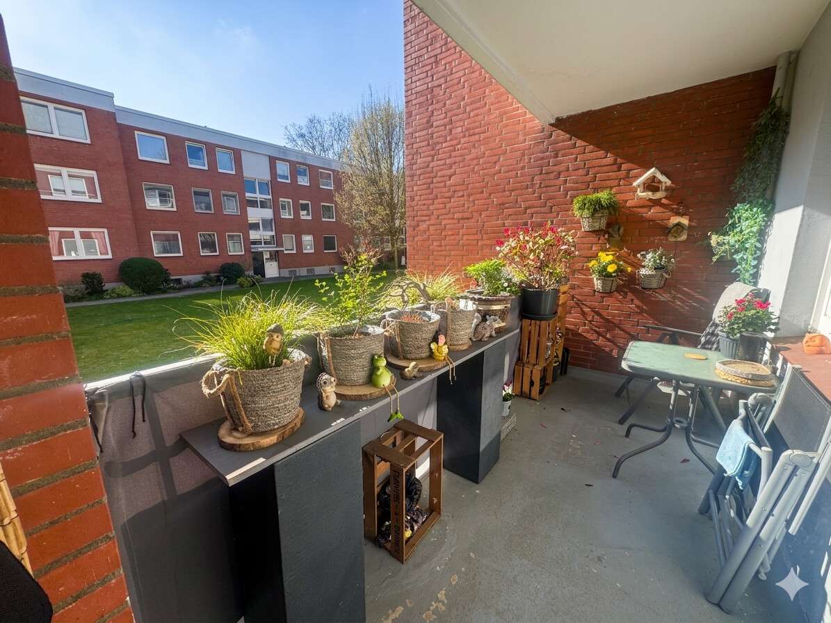 Thumbnail-Wohnung zum Kaufen in Pinneberg 149.000,00 € 54.95 m²
