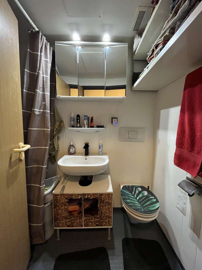 Thumbnail-Wohnung zum Kaufen in Düsseldorf 144.380,00 € 42 m²