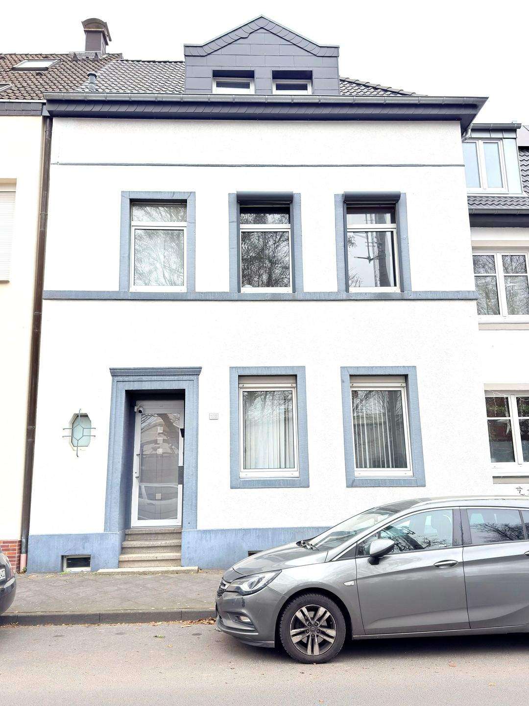 Thumbnail-Haus zum Kaufen in Eschweiler 278.000,00 € 146.37 m²