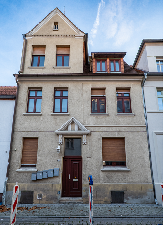 Thumbnail-Haus zum Kaufen in Hansestadt Stendal 119.000,00 € 205 m²