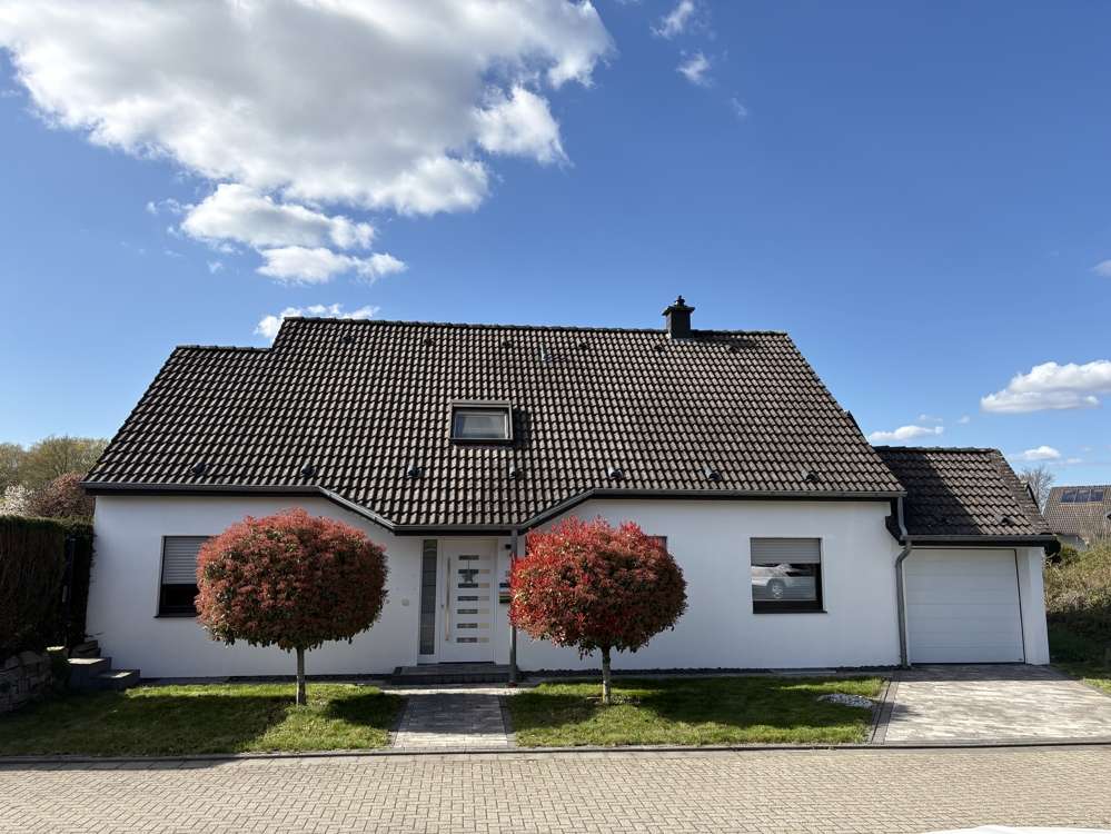 Thumbnail-Haus zum Mieten in Sankt Augustin 1.950,00 € 182 m²