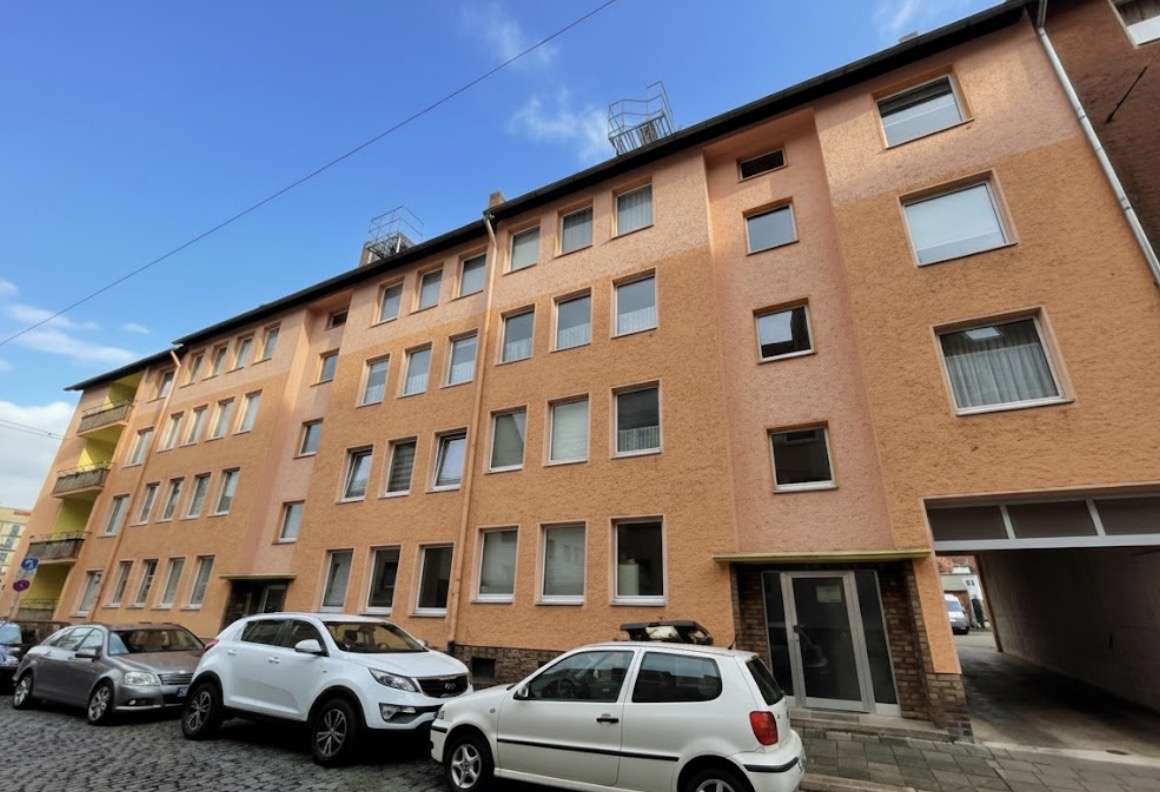 Thumbnail-Haus zum Kaufen in Hildesheim 2.340.000,00 € 1562 m²