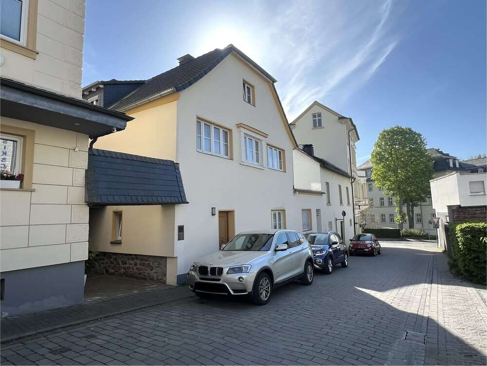 Thumbnail-Wohnung zum Kaufen in Arnsberg 412.000,00 € 162.69 m²