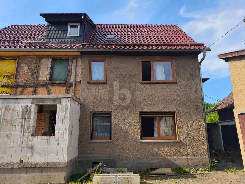 Thumbnail-Haus zum Kaufen in Schmalkalden 29.900,00 € 80 m²