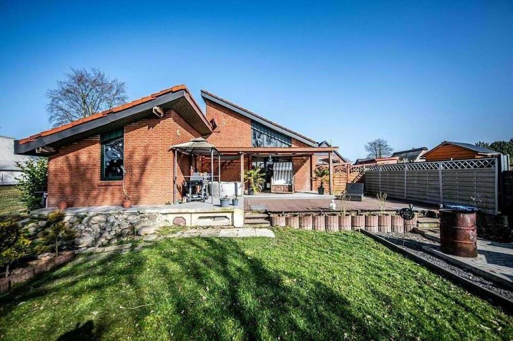 Thumbnail-Haus zum Kaufen in Drochtersen 285.000,00 € 149 m²