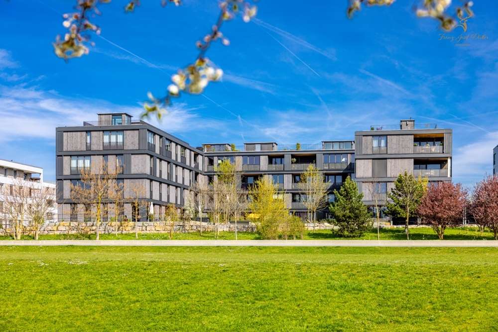 Thumbnail-Wohnung zum Kaufen in Würzburg 1.075.000,00 € 147.7 m²