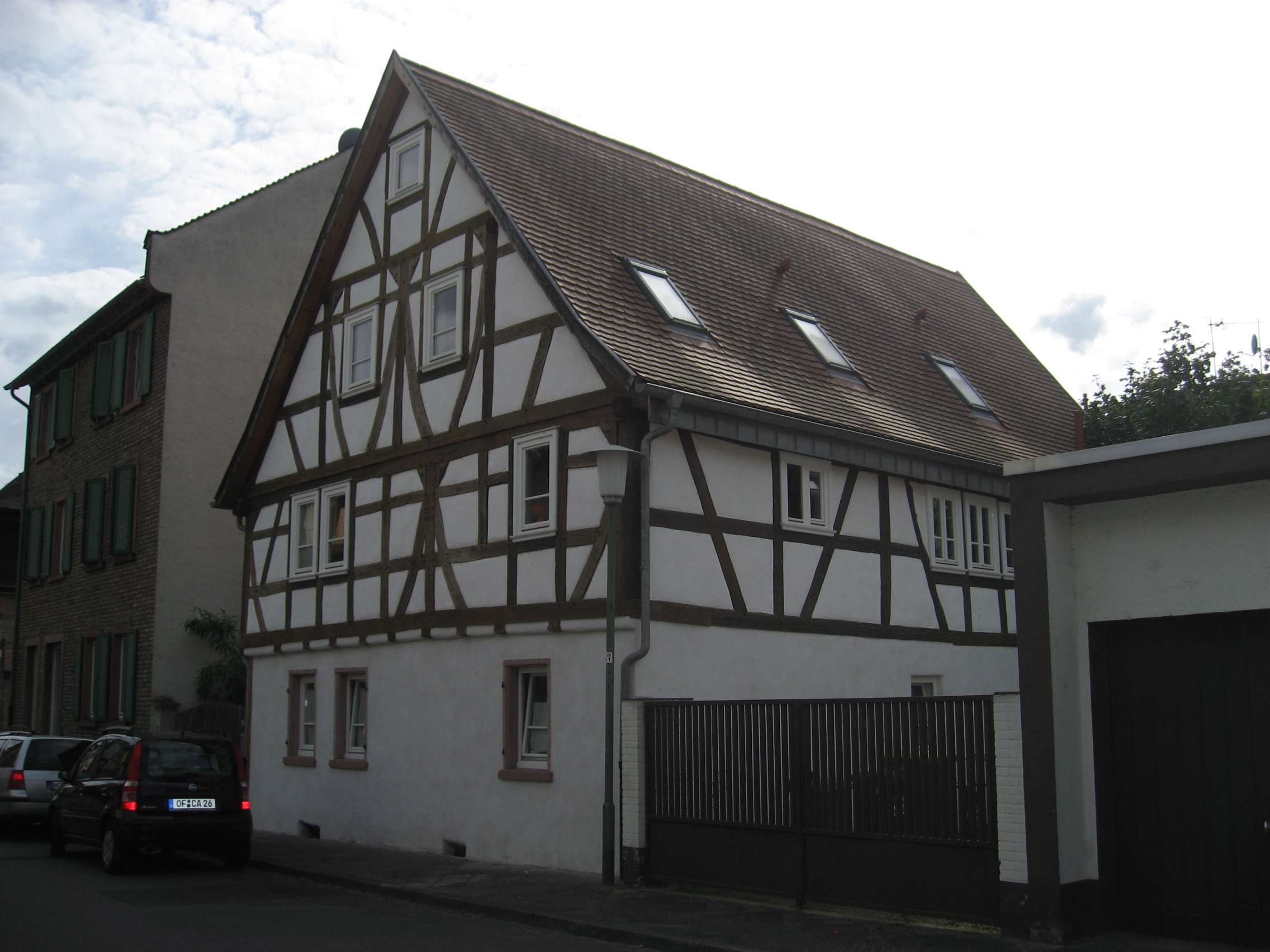 Thumbnail-Wohnung zum Mieten in Offenbach 1.800,00 € 163 m²