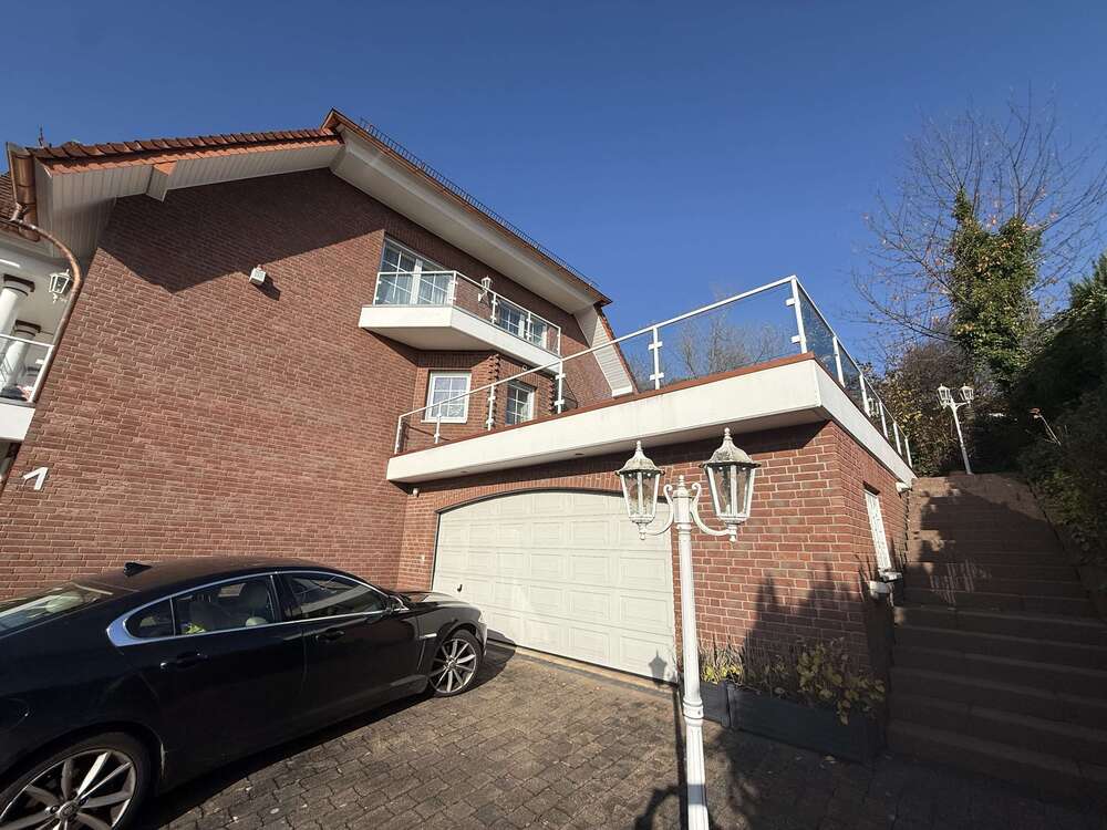 Thumbnail-Haus zum Kaufen in Overath 860.000,00 € 362.94 m²