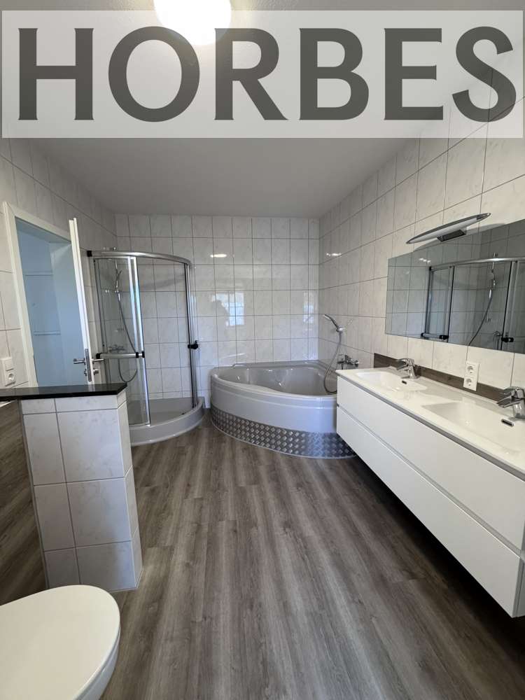 Thumbnail-Wohnung zum Mieten in Zwickau 800,00 € 106 m²